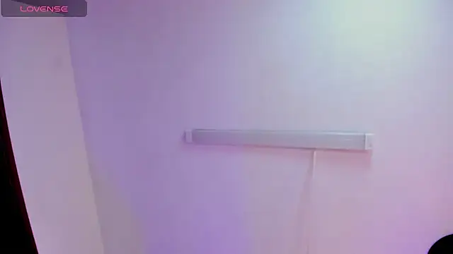 Melanie_hillz – Naživo chatovacia miestnosť