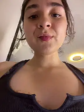 Chat soba uživo modela Valentina_ro