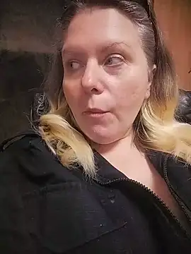 Chat soba uživo modela Lana-murr