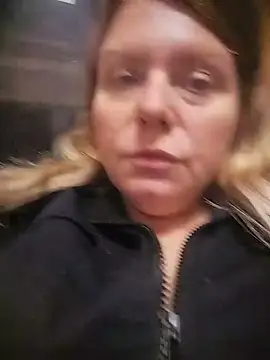 Lana-murrn Live chat-huone