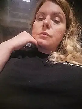 Živá chatovací místnost Lana-murr