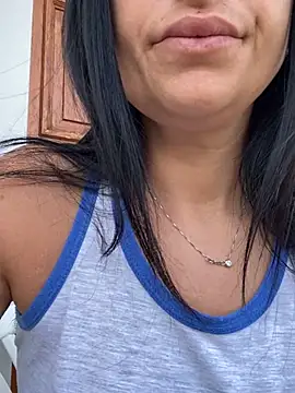 4clarissa Adlı Modelin Canlı Sohbet Odası