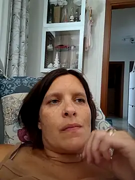 Piediniecollant 실시간 채팅방