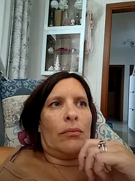 Piediniecollantn Live chat-huone