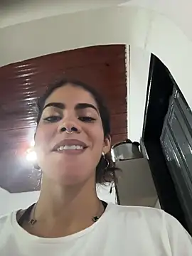 bruxinha01's Live Chat Room