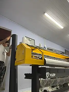 bruxinha01 Adlı Modelin Canlı Sohbet Odası