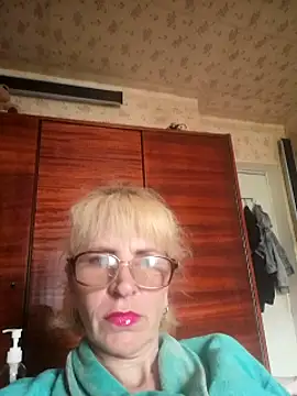 Georgette466 Adlı Modelin Canlı Sohbet Odası
