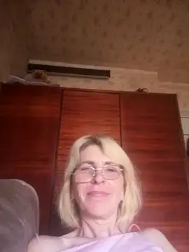 Pokazy przed seks kamerką na żywo – Georgette466