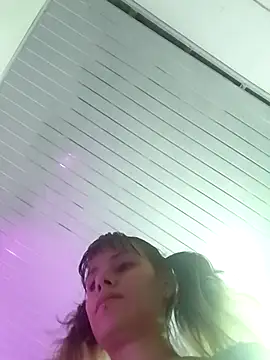 Chat soba uživo modela Hairy_ptt