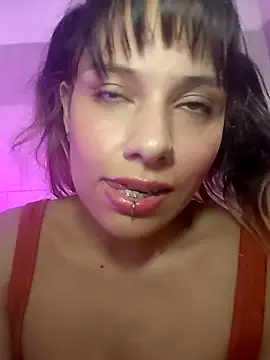 Hairy_ptt's Live Chat Room