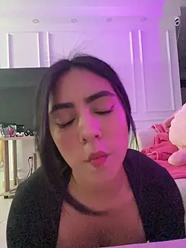 Sara-215 – live chatrum