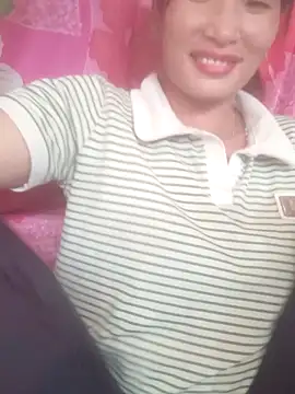 HGiasexy69 Adlı Modelin Canlı Sohbet Odası