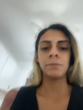 sabrinaneves Adlı Modelin Canlı Sohbet Odası