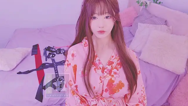 Phòng Chat Trực Tiếp LongoriaEva