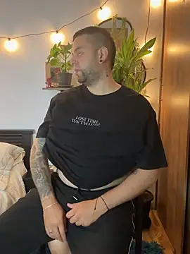 MailynFoxx 실시간 채팅방
