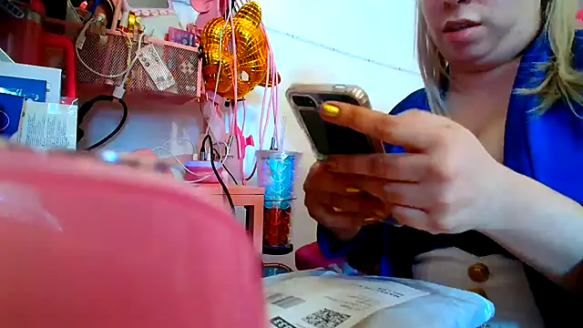 PrincessKDoll – live chatrum