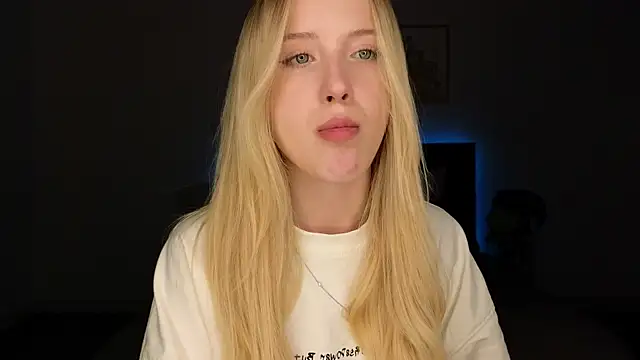 Chat soba uživo modela adele_armass