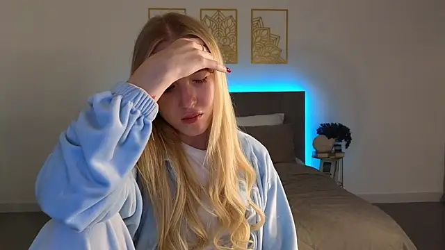 חדר צ'אט בשידור חי של adele_armass