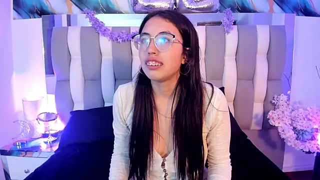 Sala de chat en directo de Valk_submissive