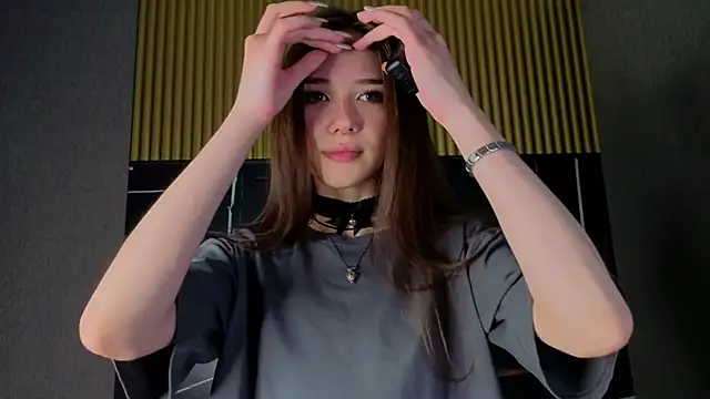Živá chatovací místnost tinyanie