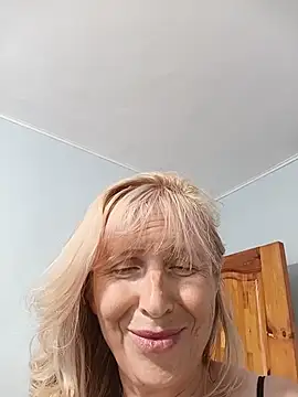 TrinaAdair's Live Chat Room