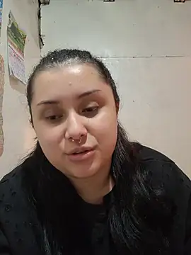 CurvyNoirn Live chat-huone