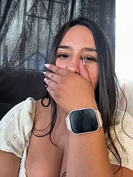 Samantha_firee Adlı Modelin Canlı Sohbet Odası
