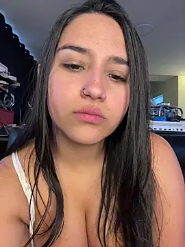 Samantha_firee Adlı Modelin Canlı Sohbet Odası