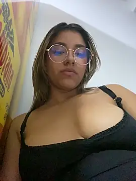 liahot69 Adlı Modelin Canlı Sohbet Odası