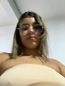 liahot69 – live chatrum