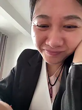 daaqnn's Live Chat Room