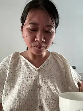 Phòng Chat Trực Tiếp daaqnn