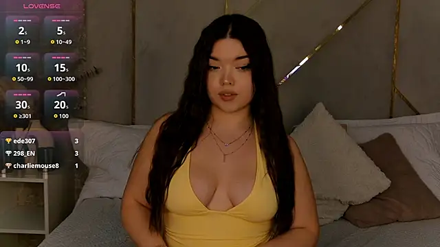 NaomiAster Cameră chat live