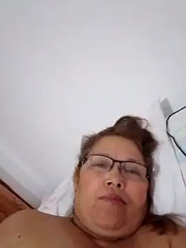 Cessi50's Live Chat Room
