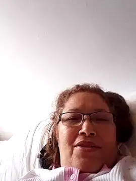 Cessi50n Live chat-huone