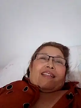 Živá chatovací místnost Cessi50