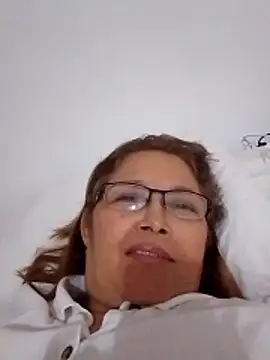 Chat soba uživo modela Cessi50