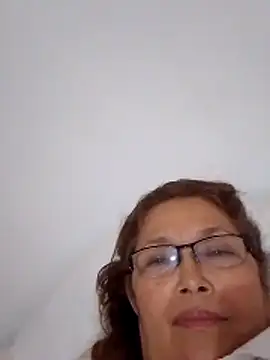 Chat soba uživo modela Cessi50