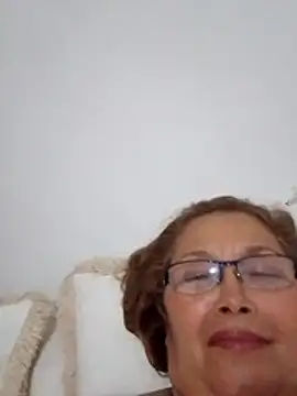 Živá chatovací místnost Cessi50
