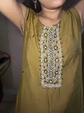 Miya_bibi Adlı Modelin Canlı Sohbet Odası