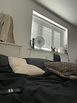 Živá chatovací místnost ElliemaiX