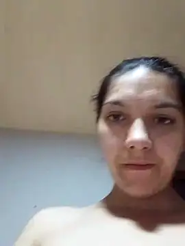 Lusandra1837lusi লাইভ চ্যাট রুম