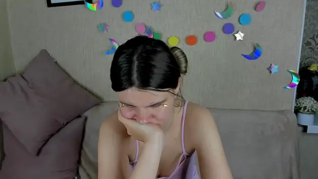 חדר צ'אט בשידור חי של Zorianaa