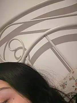 JIORYOvO Live Chatraum
