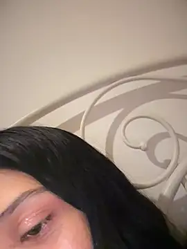 JIORYOvO Live Chatraum