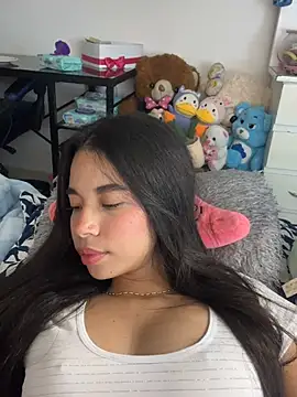 Milleradhara24n Live chat-huone
