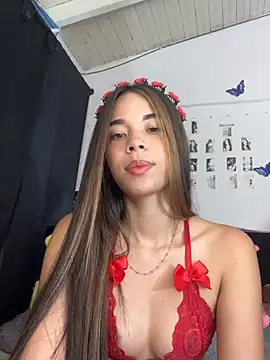 غرفة دردشة Milleradhara24 المباشرة