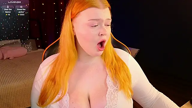 חדר צ'אט בשידור חי של Arietta_Heart