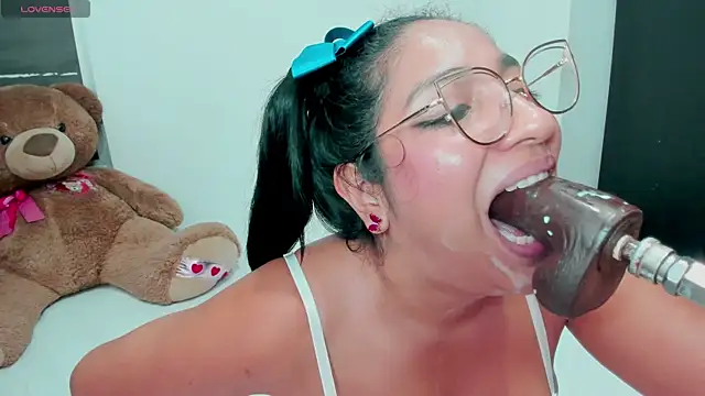 Pokój czatu na żywo – sweetyblowjob19_