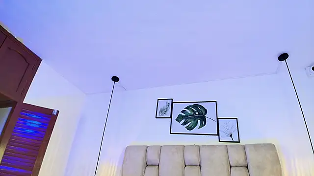 חדר צ'אט בשידור חי של KimberlyFox_t